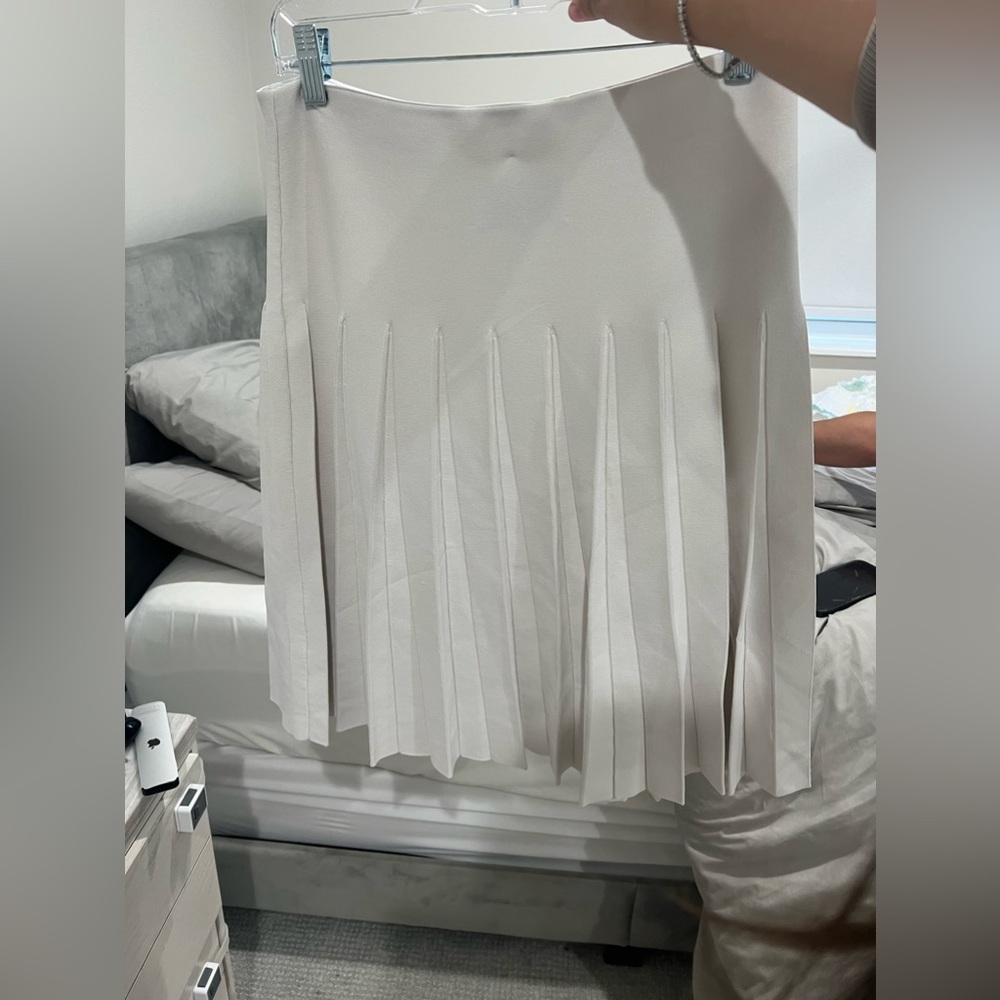 Apparalel white infinity skirt